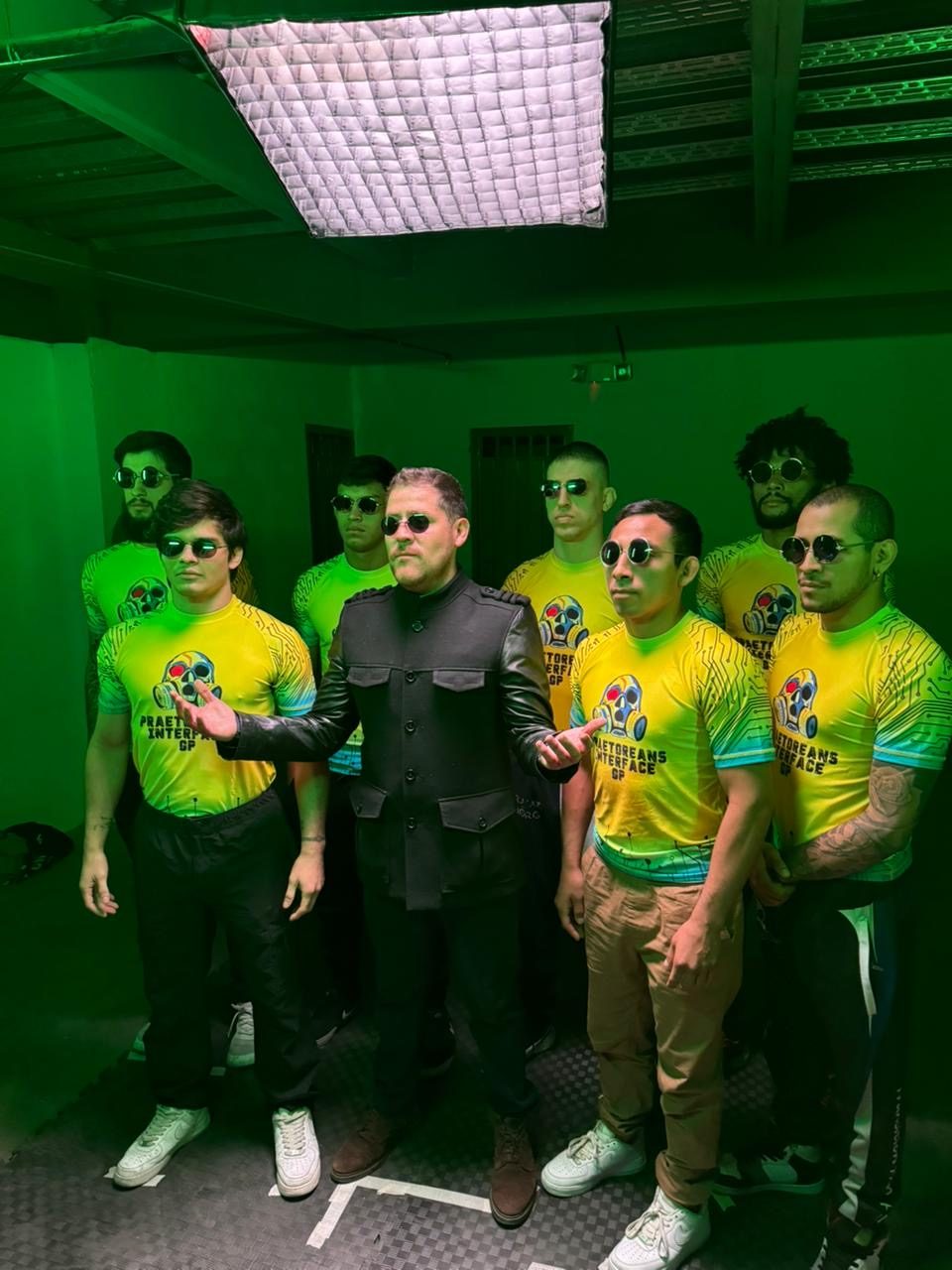 Squad in the Börg Lab under green light